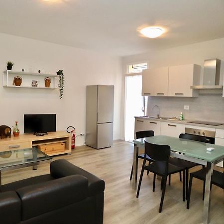 Appartamento Piazzetta Franchi 산카시아노인발디파사 외부 사진